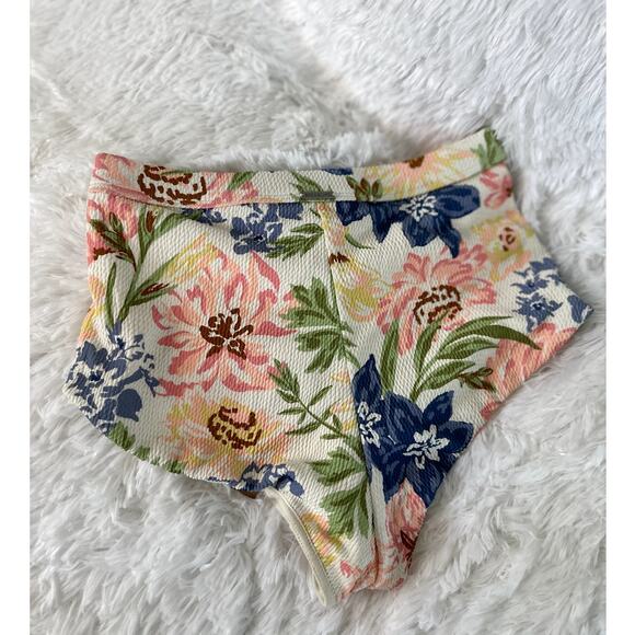 Billabong NWT sz 10 Bikini Bottom - Picture 2 of 5
